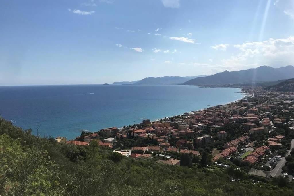 Ferienwohnung Casa Indipendente Su Due Livelli In Liguria-Vista Mare 6-7 Posti Magliolo Exterior foto