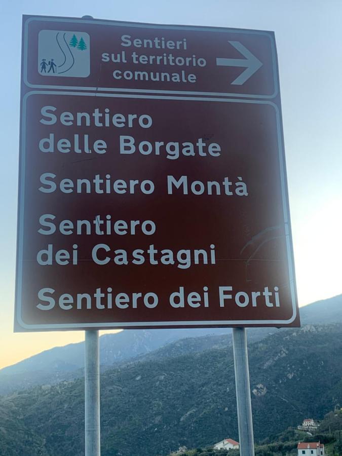 Ferienwohnung Casa Indipendente Su Due Livelli In Liguria-Vista Mare 6-7 Posti Magliolo Exterior foto